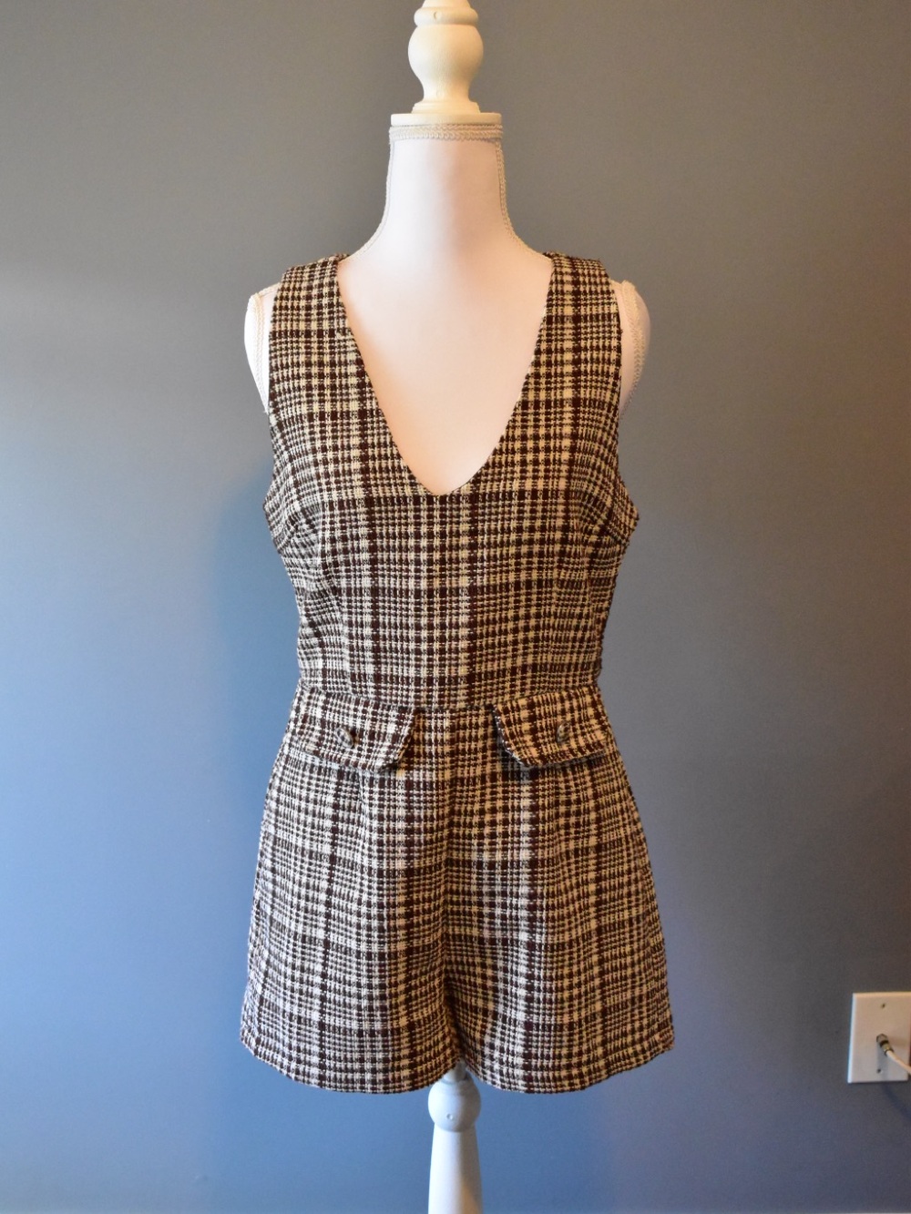 Forever 21 Plaid Sleeveless V-Neck Romper - Brown & Cream